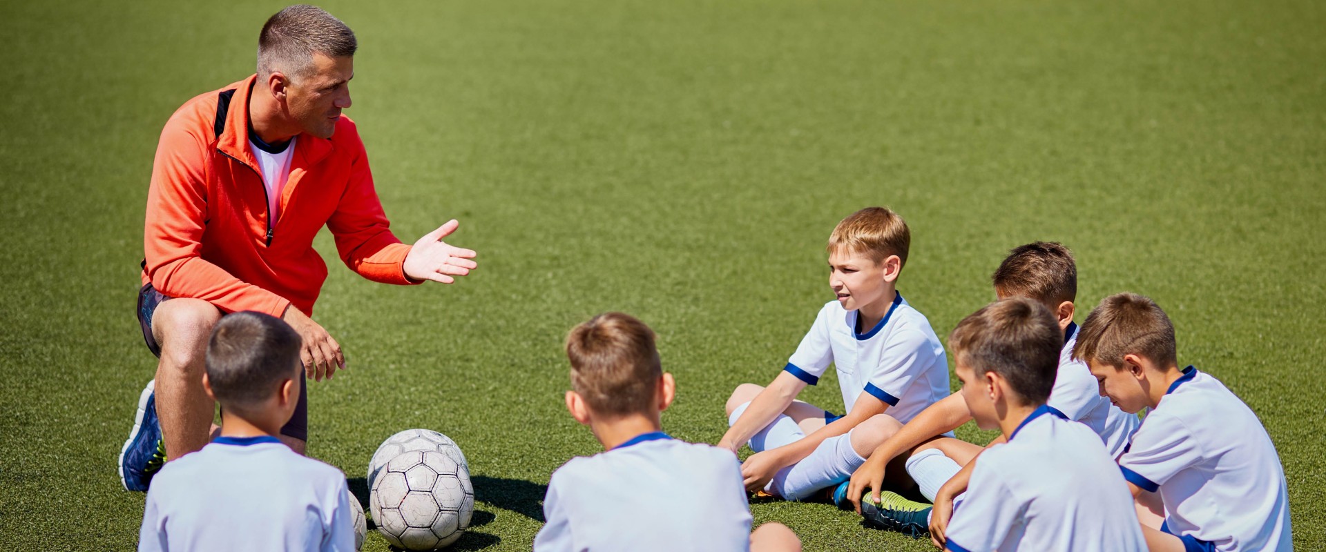 4 Essential Responsibilities of a Coach: What You Need to Know